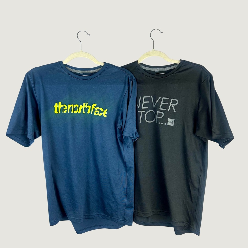 The North Face Mens FlashDry Graphic T-Shirt Bundle Pack of 2 Blue Black Small